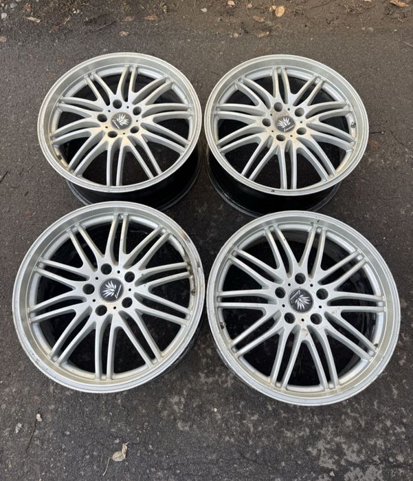 Продам комплект дисков 18размера