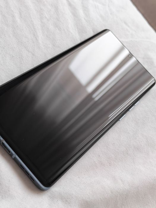 Urgeeeent Edge 40 Pro 12/256