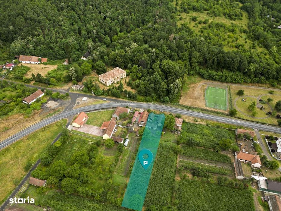 Teren şi casă în Odvoş