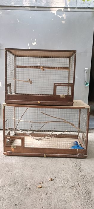 Продам клетки для канареек