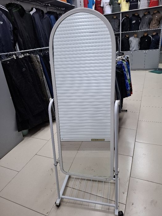 Зеркало напольное