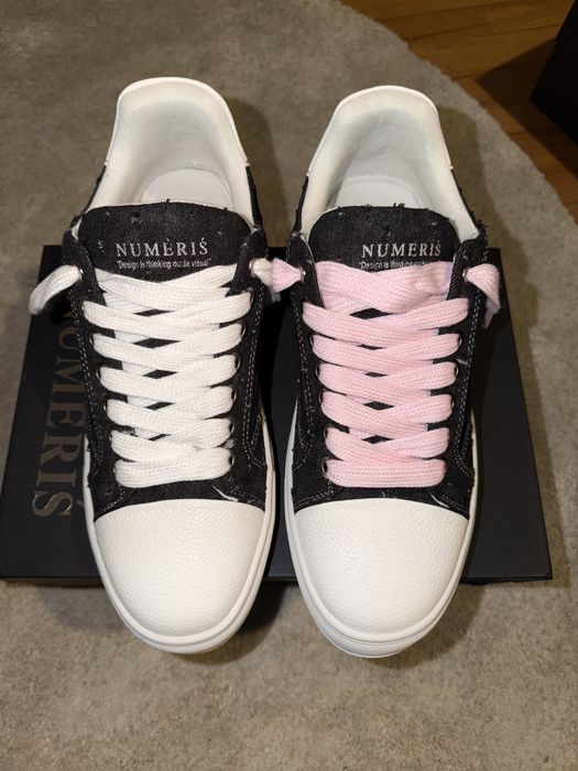 Pantofi numeris 45