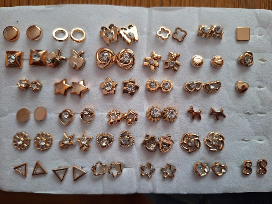 Дрехи и аксесоари за кукли Барби