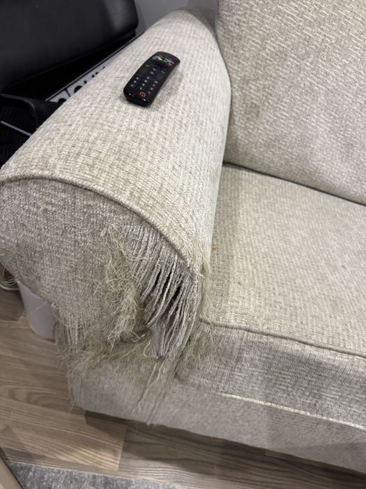 Продам диван срочно