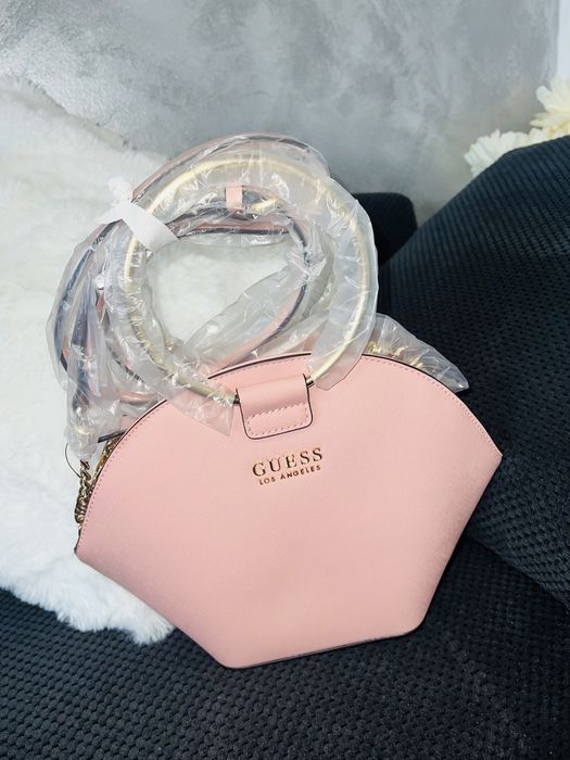 Geanta Guess elegantă