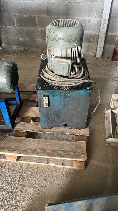 Станок-Пенополистерол блок