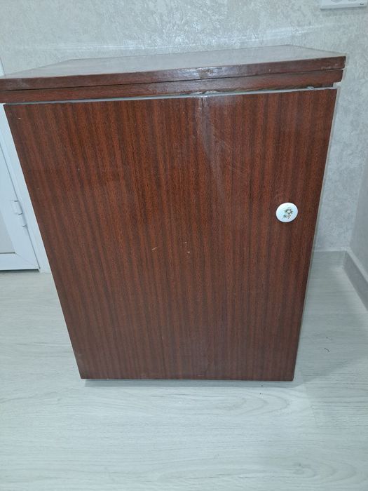 Продается швейная машинка Чайка-142 М.