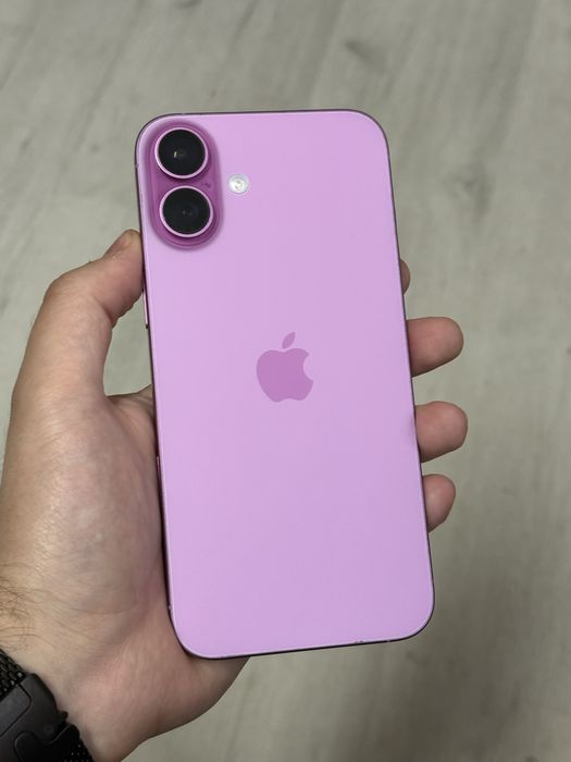 iPhone 16 Plus / 128 GB / Baterie 93% / 418 Cicluri / Roz / Stare buna