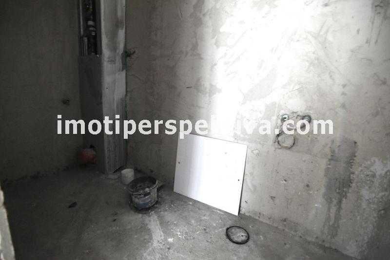 Продава се Тристаен апартамент в Пловдив, Кършияка - 106 кв.м за 962 €/кв.м - Снимка #11