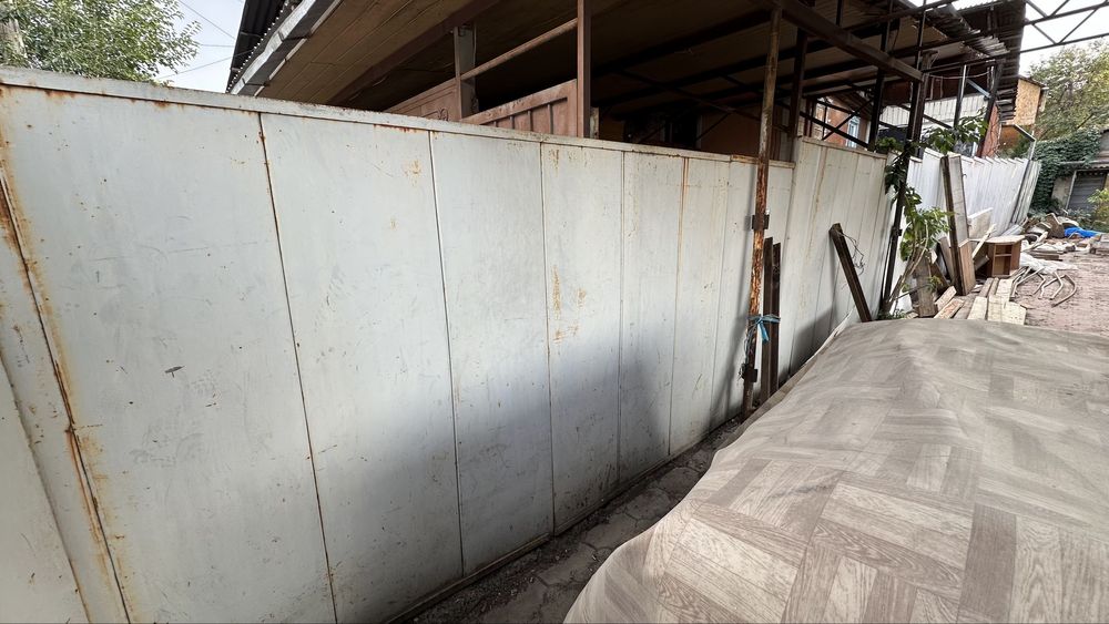 Забор 30 метр. Ворота 2 шт.