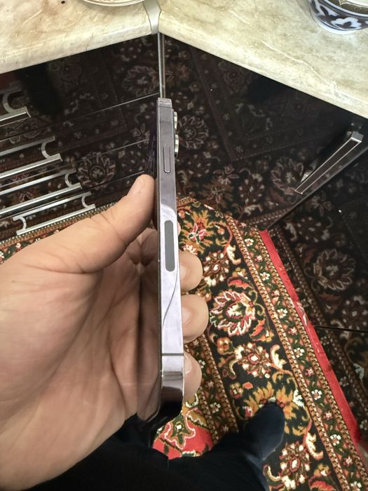 Iphone 14 pro max purple rangda