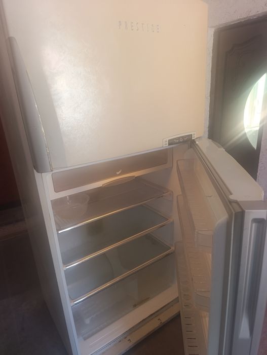 Самсунг пристич музлатгич сотилади.