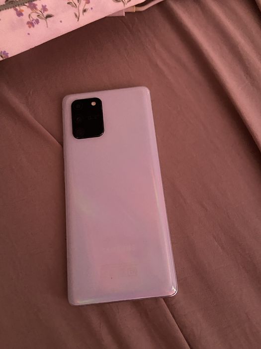 Самсунг S10 Lite