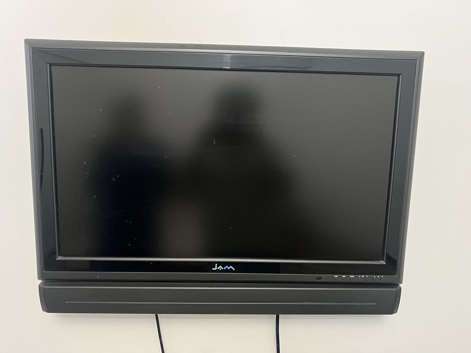 Продам на запчасти телевизор