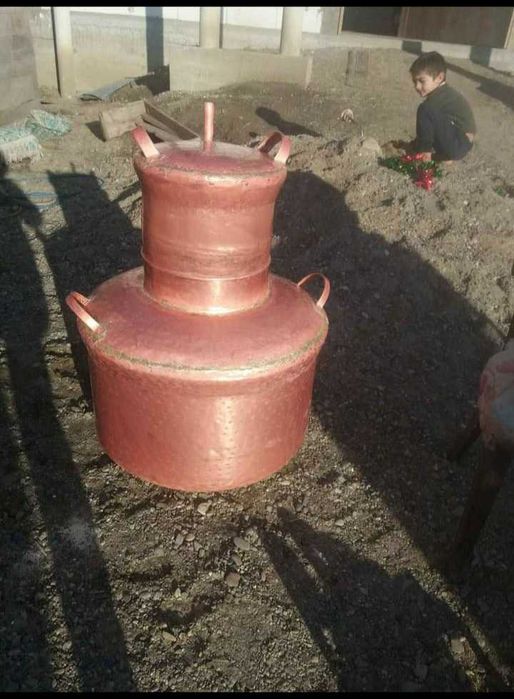 Vand Cazan de tuica din cupru (arama) de diferite modele si dimensiuni