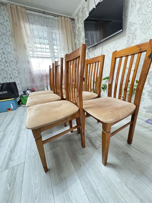 Стулья для гостиной, дерево