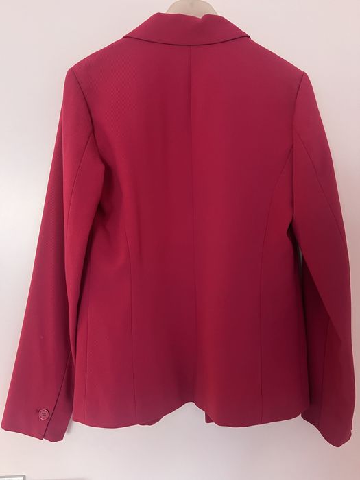 Цикламено сако Sisley