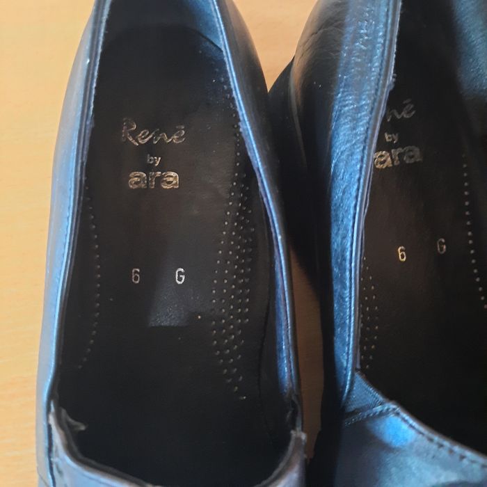 Pantofi negri marimea 39 ARA