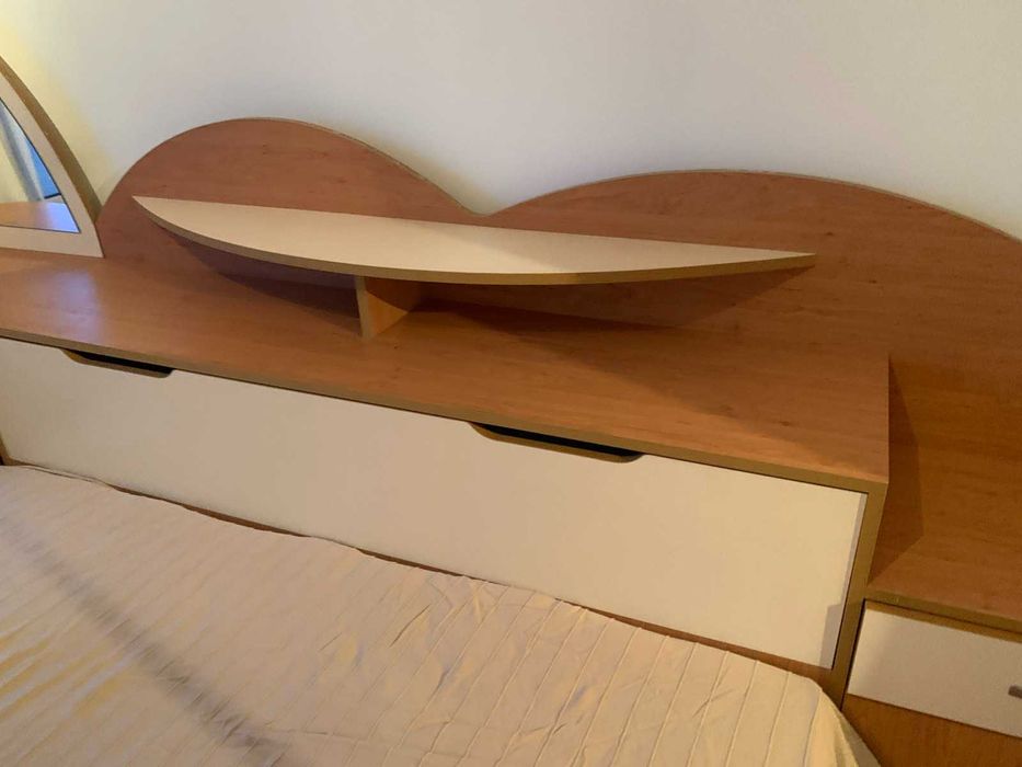 Продавам легло 160х200