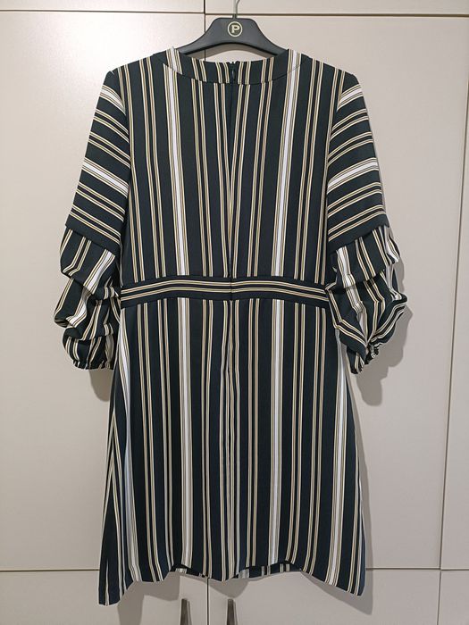 Vând rochie Joseph Ribkoff mărimea M/10 UK