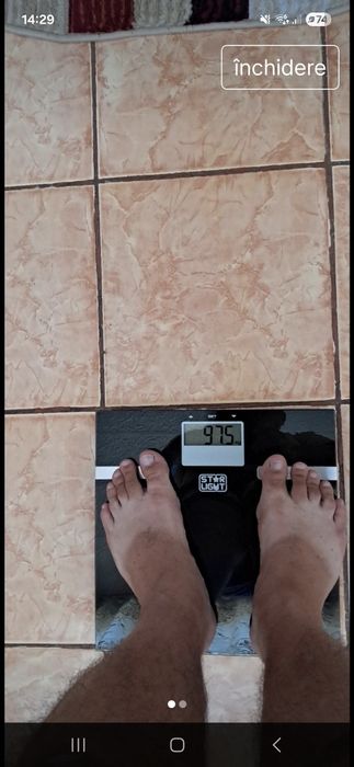 Cîntar de baie aproape nou