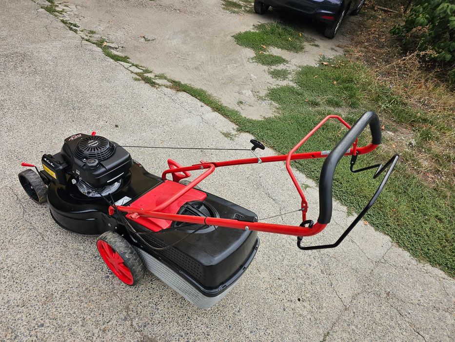 СамоХодна Косачка HONDA. Като НОВА.