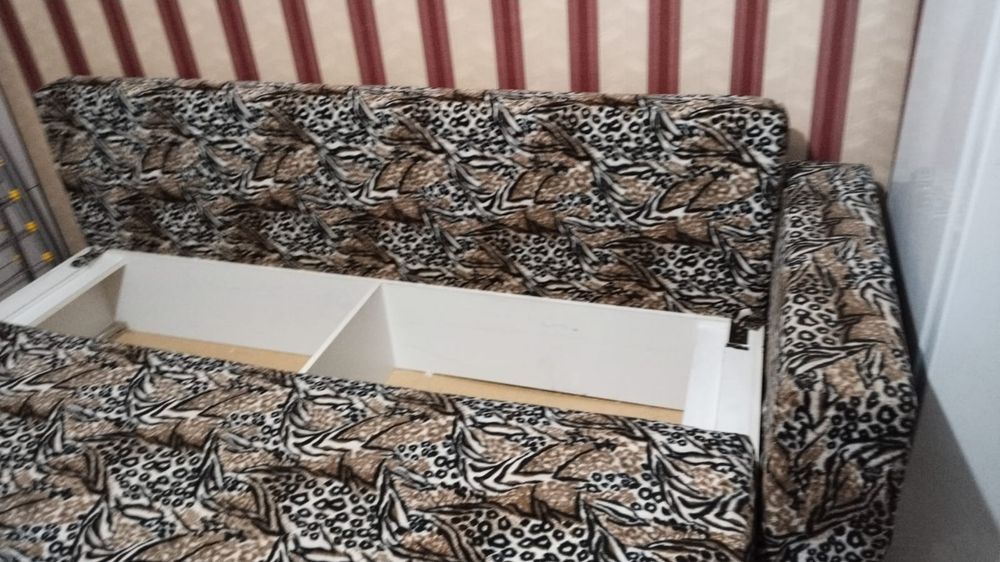 Продам диван самовывоз