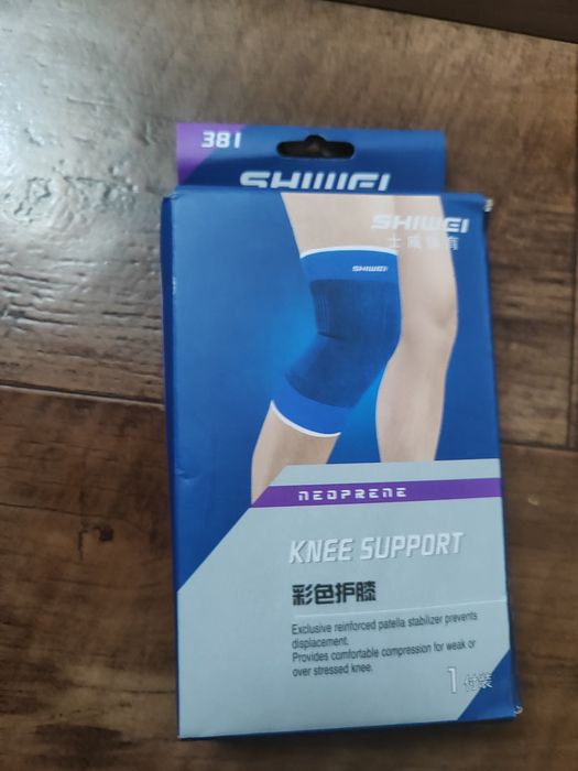 Наколенник новый срочна продам