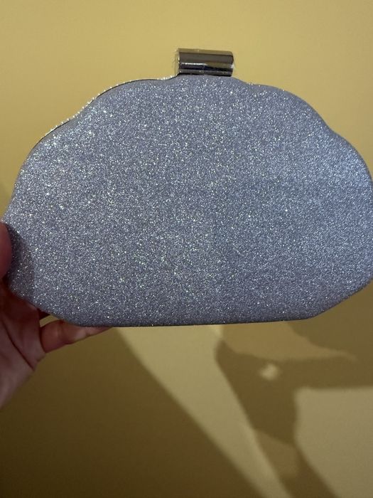 Елегантна Нова чантичка