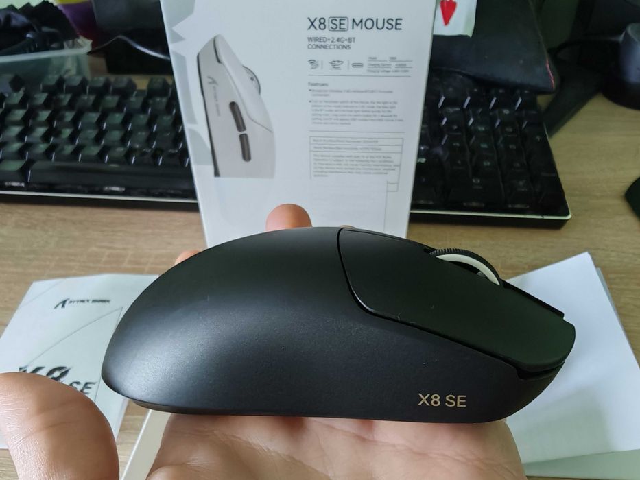 Безжична лека геймърска мишка ATTACK SHARK X8 SE | програмируема USB/BT/2.4GHz | 1k pooling rate | PixArt PAW3311 | 25000 DPI