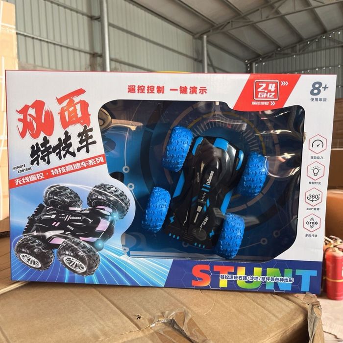 Продается машинка на радиоуправление