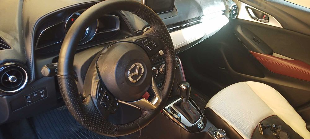 Mazda CX 3 2.0 4x4,cutie automata,usor avariata