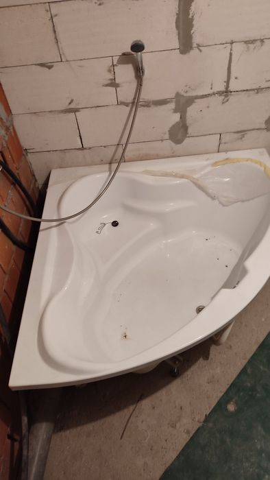 Cada baie 140x140 + masca sigilata si suporti