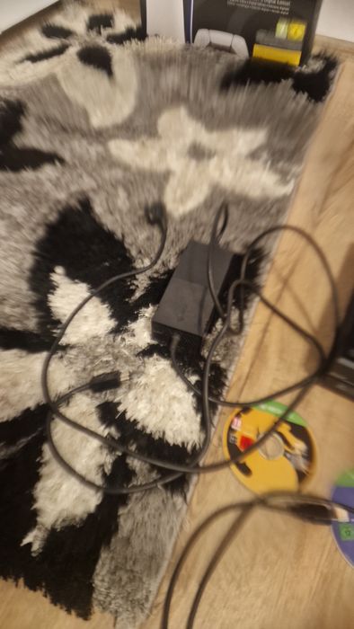 XBOX 1200 LEI negociabil ca nou