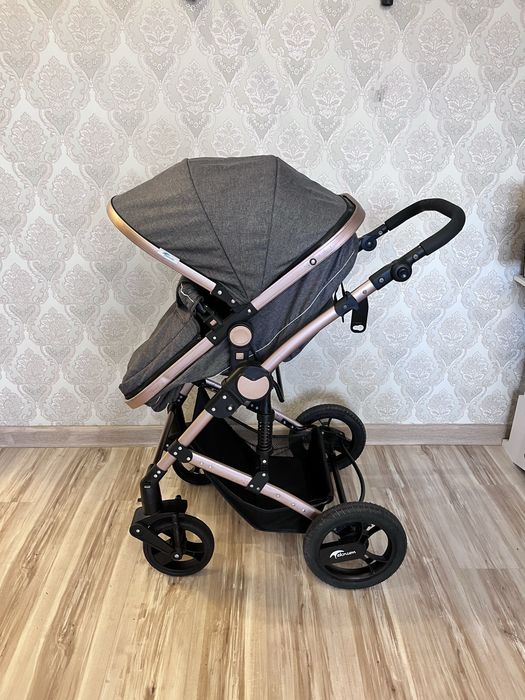 Коляска прогулочная