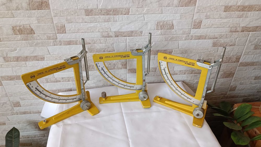 Три броя кантари - тип пощенскки - Завод М.Ломоносов - Плевен