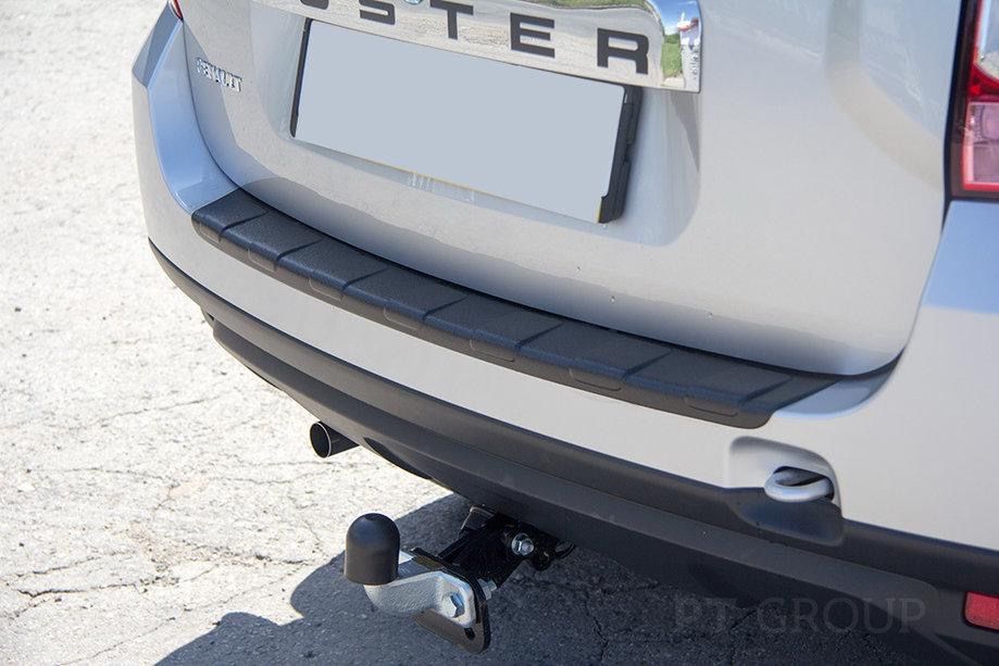 Накладка на бампер Дастер