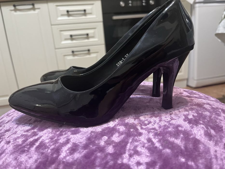 Туфли 37 размера