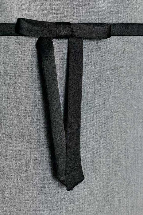 Нова Zara Стил и класа  , размер S , цена 25 евро !