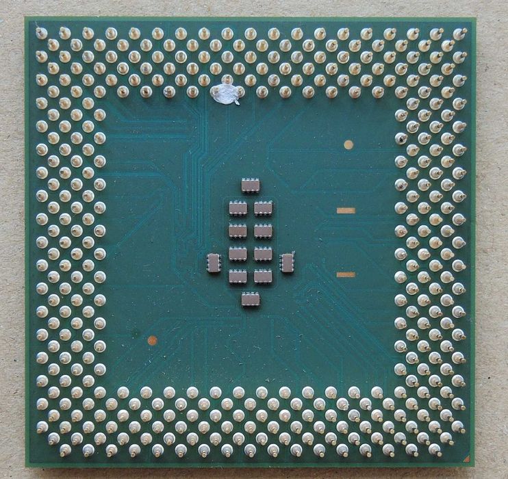 Intel Celeron Tualatin 1100A/256/100/1.475 SL5ZE Socket 370 Testat