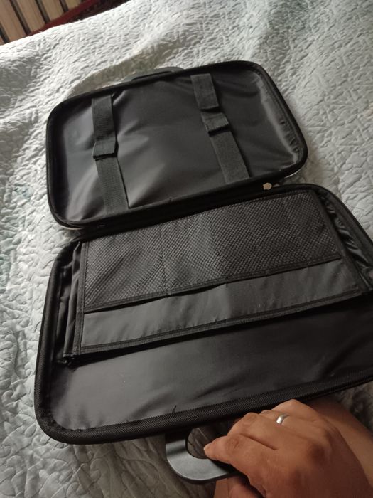 Продам сумку для ноутбука