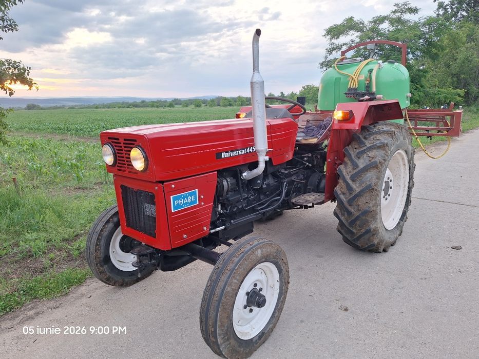 Tractor Universal 445 af:1995 Carte Ro!