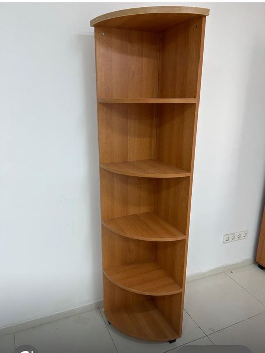 Продам стеллажи,5 полок