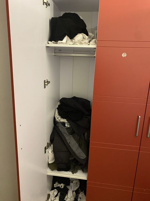 Комплект мебели в детскую