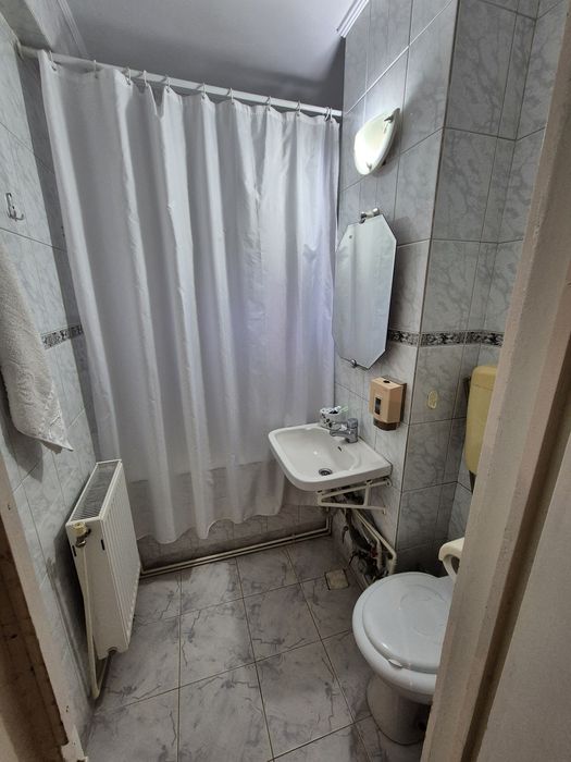 Vand apartament 2 camere central