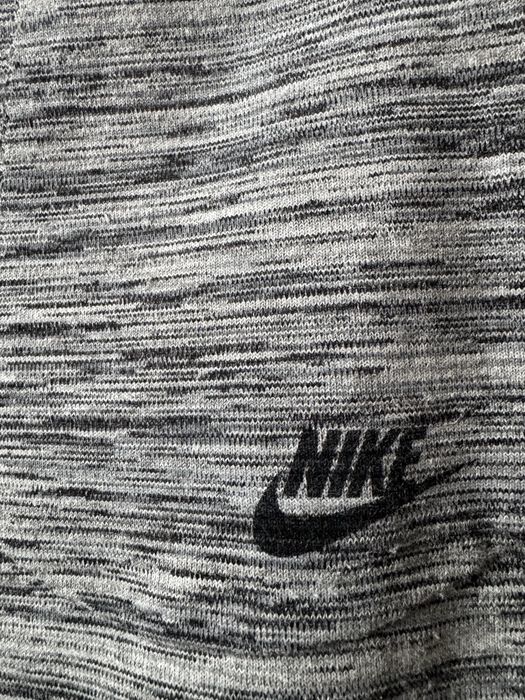Оригинален дамски  анцуг Nike