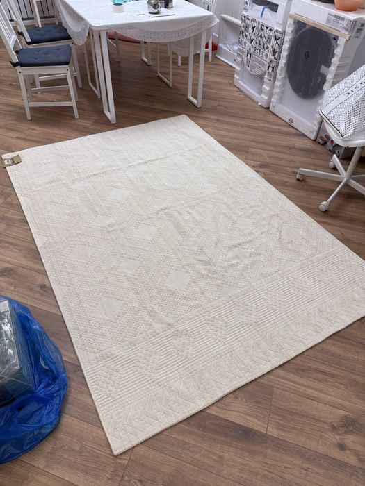 Продам новый ковер для кухни, для детской