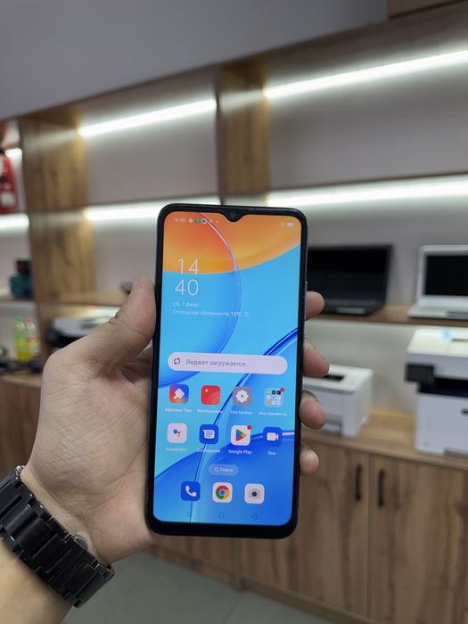 Oppo A15.