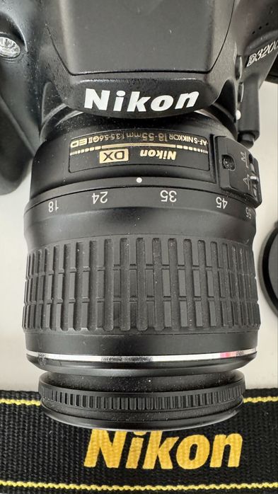 Nikon D3200 + obiectiv 18–55mm – stare foarte bună !