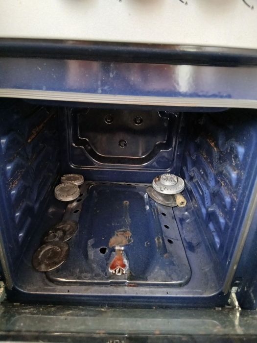 продам газовую плиту